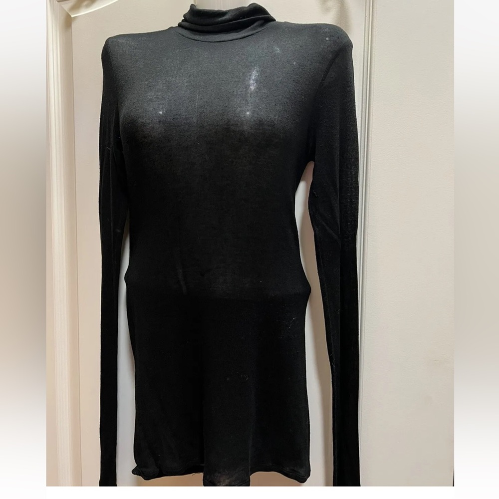 bcbg max azria long sleeve knit top Turtlenck Top black